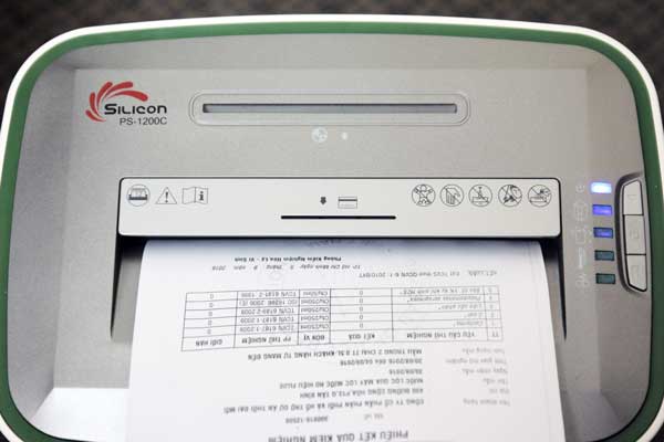 Máy hủy tài liệu Silicon PS-1200C