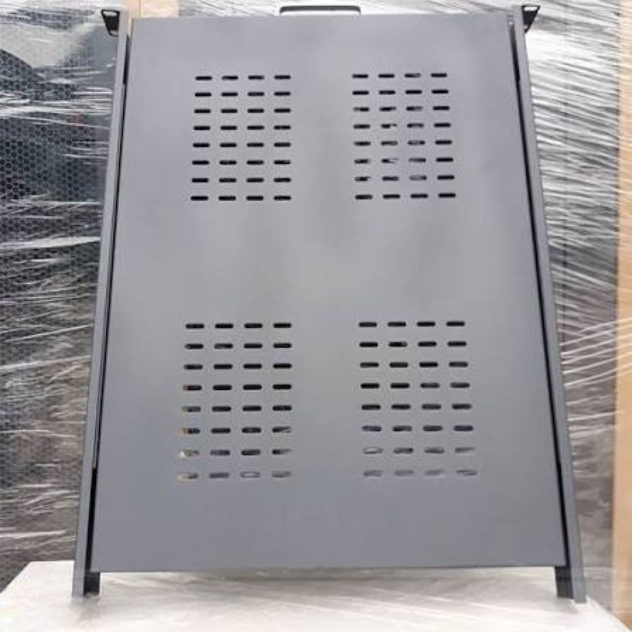 Trợ năng khay tủ trượt - Hợp Thành Thịnh