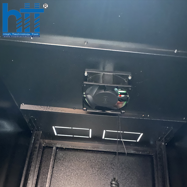 Chuẩn 19 inch giúp tủ tương thích với hầu hết thiết bị mạng phổ biến.