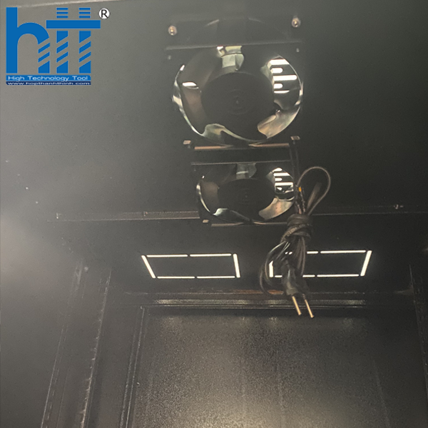 Tủ HTT Rack 19 inch 20U-D800 được sản xuất từ thép SPCC chất lượng cao, đảm bảo độ bền lâu dài.
