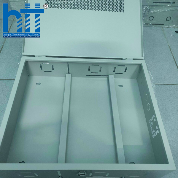 Bề mặt tủ được xử lý kỹ giúp tăng độ thẩm mỹ cho không gian lắp đặt.