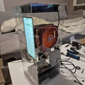Biến smartphone cấu hình cao thành máy tính chơi game: Xu hướng độ máy mới