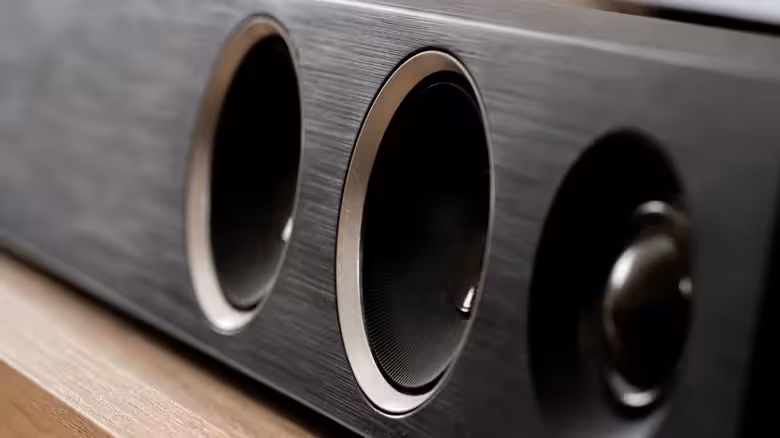 Vì sao soundbar cho TV không phù hợp với máy tính và giải pháp thay thế
